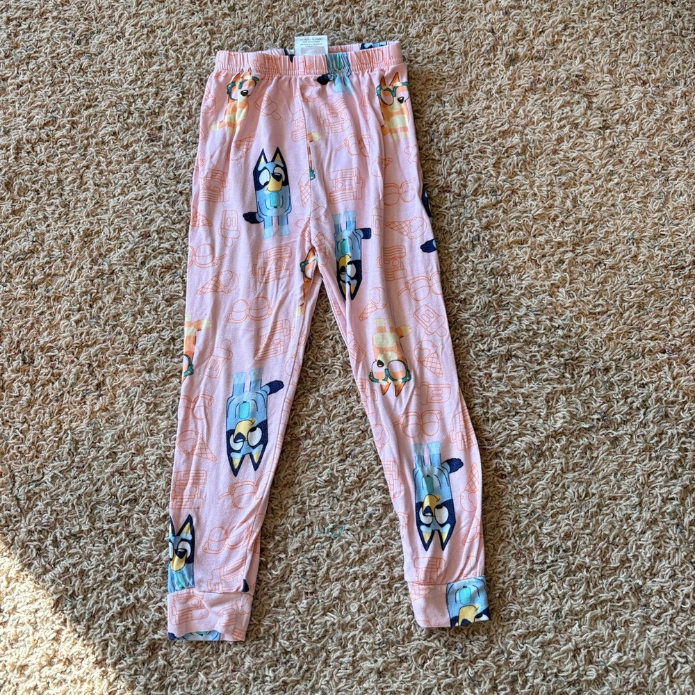 Pink Bluey Kids PJ Set - Kids Size 4 - Picture 5 of 7